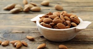 Mandorle quotidiane: lo spuntino che salva il cuore (e l’intestino)